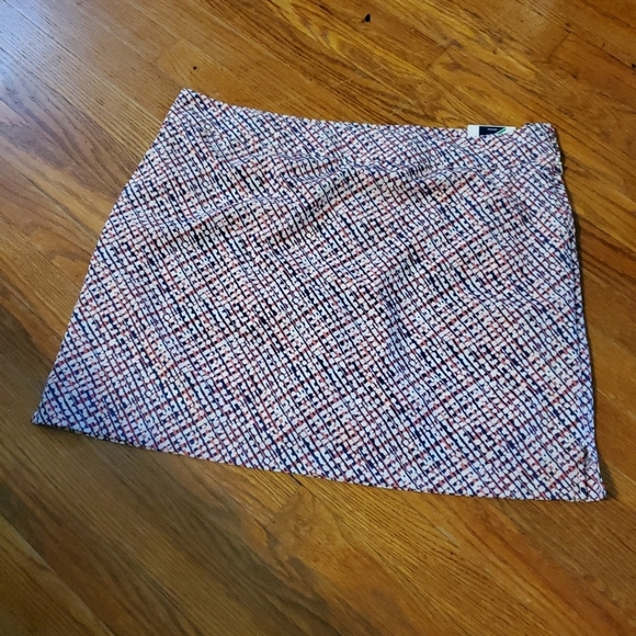 NWT IZOD Golf Skort Size 16 Pink White Blue Athlesuire Retail $68.00 - Picture 1 of 9